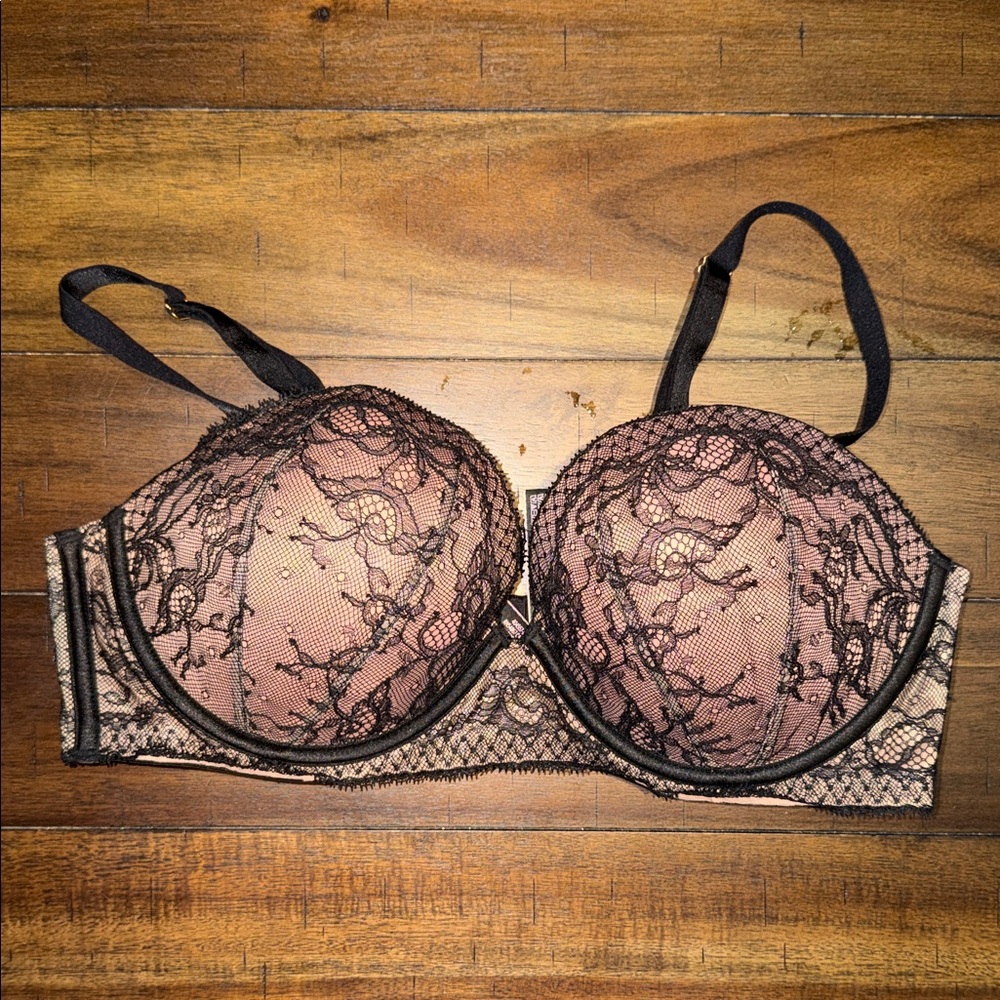 Victoria’s Secret 38C Push Up Black Lace Women's Bra